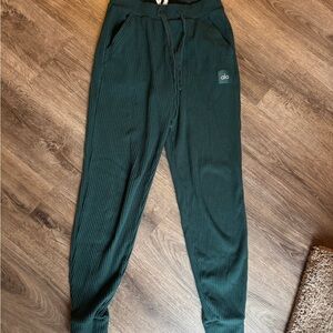 Alo Dark Green Muse Pants Size XS